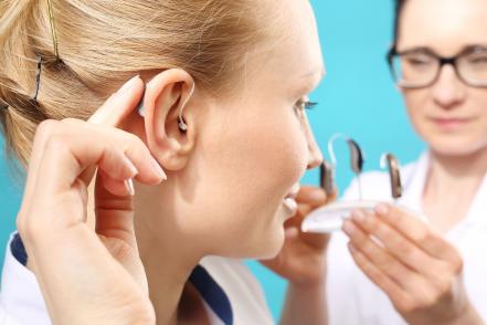 Hallókészülék hallás