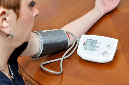 magas vérnyomás csökkentése gyógyszer nélkül alacsony vagy magas hipertónia