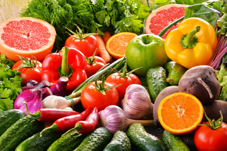 Sok zöldség gyümölcs