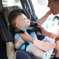 autós biztonsági gyerekülés